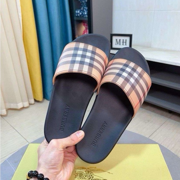 Burberry Beige and Black Check Slides - Picture 1 of 7